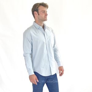 NWT Men's Lt Blue Oxford Button Up Shirt SLIM